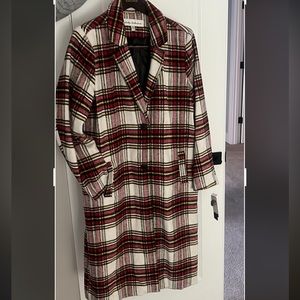 New Lenny Collection coat red and white size XL new with tag